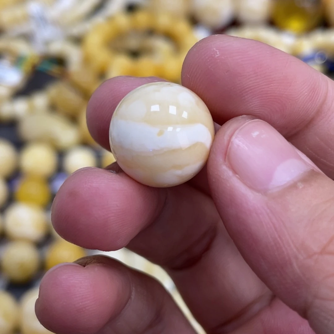 未镶嵌琥珀珠宝奇石15.9mm瓷白