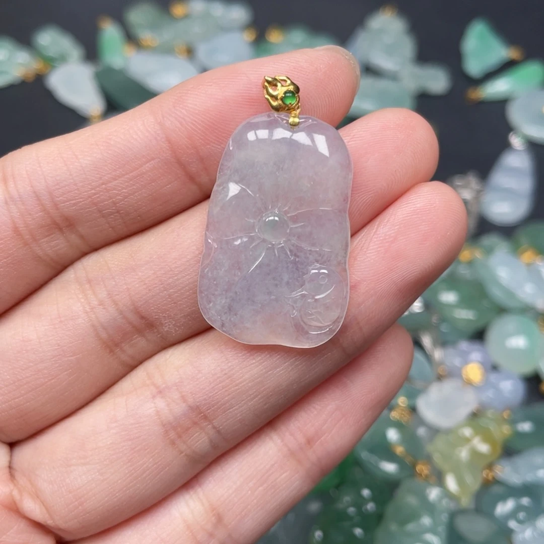 翡翠颈饰18K金镶嵌翡翠