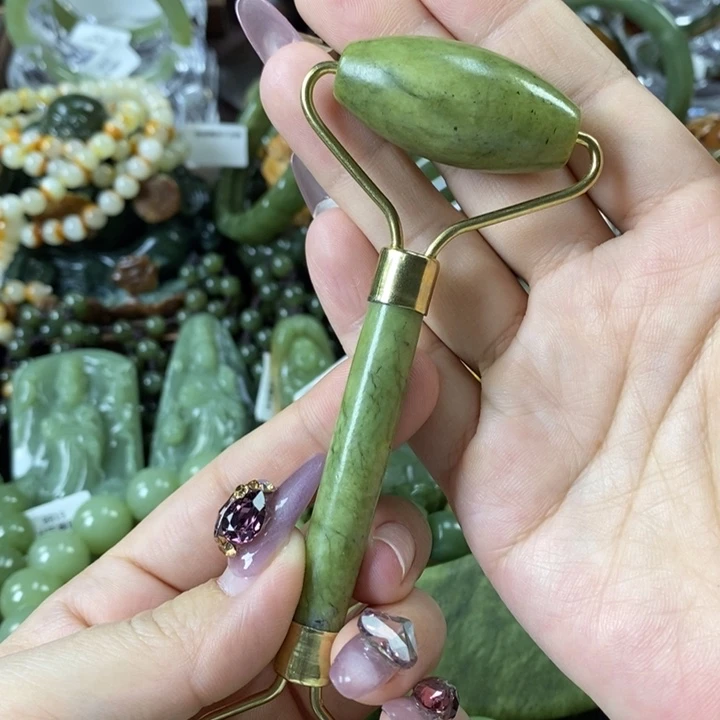 蛇纹石玉美美器未镶嵌