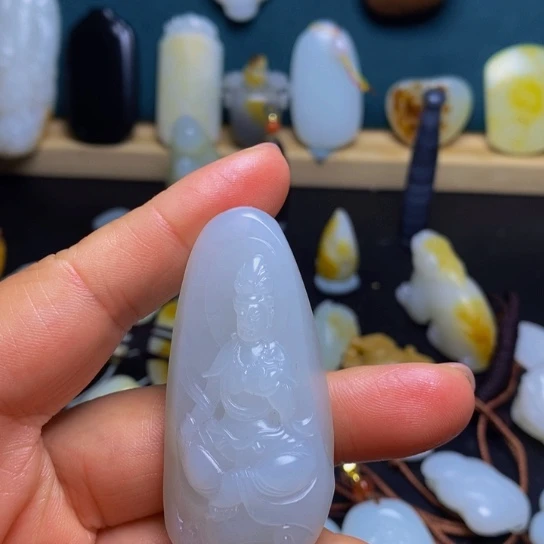 【闪购商品】和田玉颈饰未镶嵌l****?