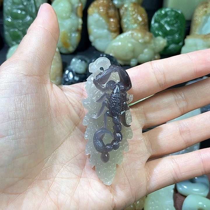 颈饰未镶嵌和田玉西**子