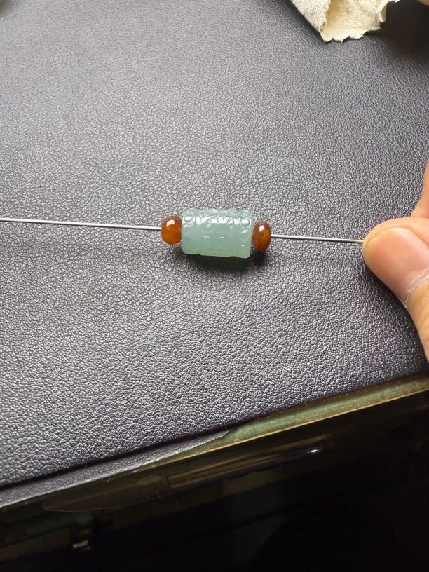 天然翡翠桶珠手串