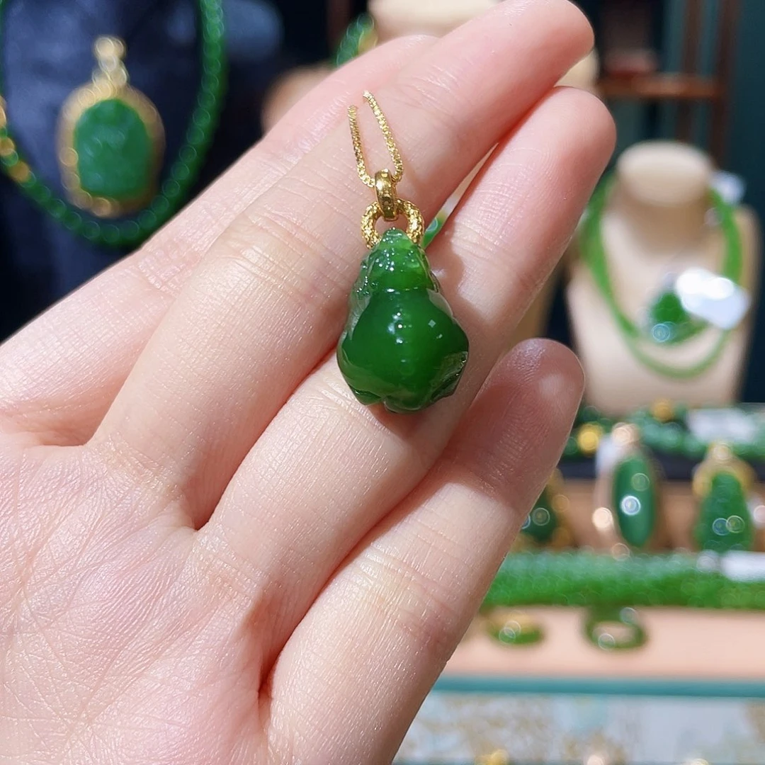 和田玉18K金镶嵌吊坠(不含链)