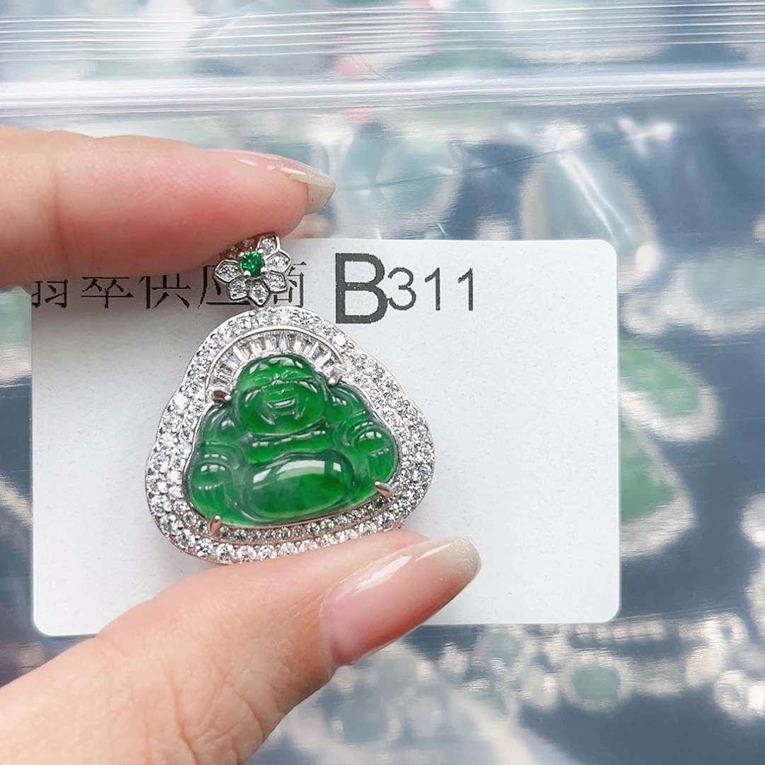 翡翠颈饰未镶嵌翡翠311