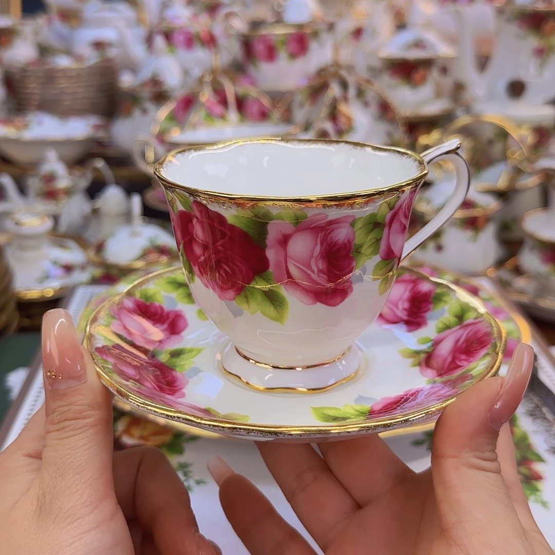 摆件欧洲瓷器收藏鉴赏家