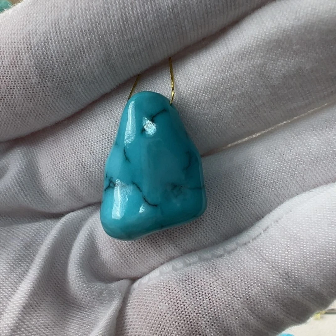 银S925镶嵌绿松石随形 16.8mm