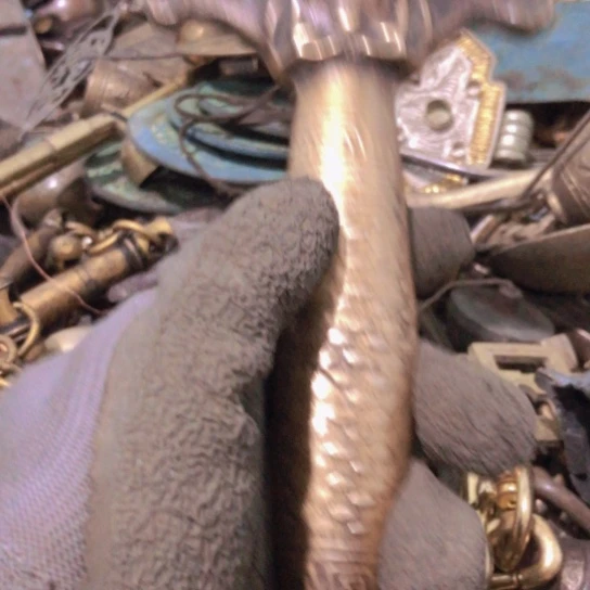 静***子闪电购铜摆件工艺品