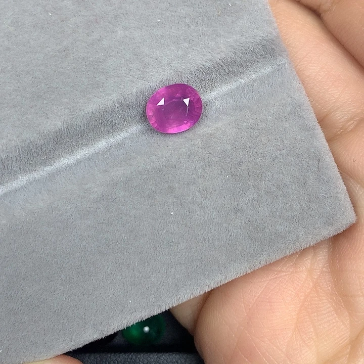 蓝宝石裸石2.12ct无烧粉蓝宝