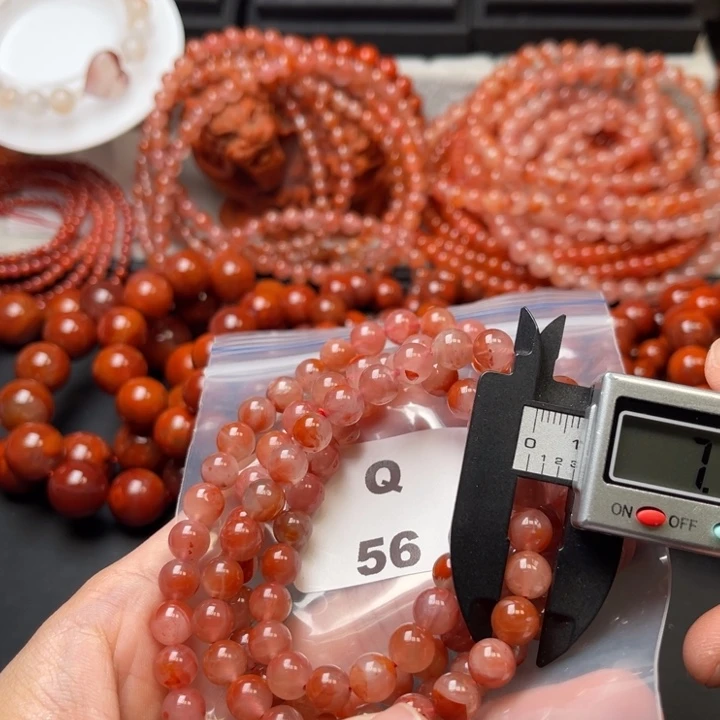 南红玛瑙未镶嵌多样性发货默认微瑕称重7mm