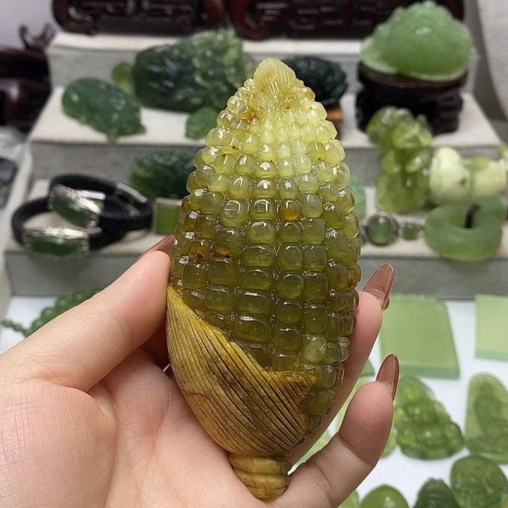 未镶嵌岫玉手把件