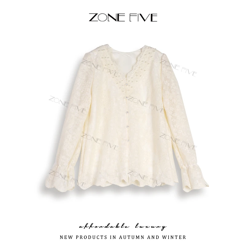 【zonefive】●小幸运镂空勾花喇叭袖蕾丝衫女早春内搭花边领打底衫