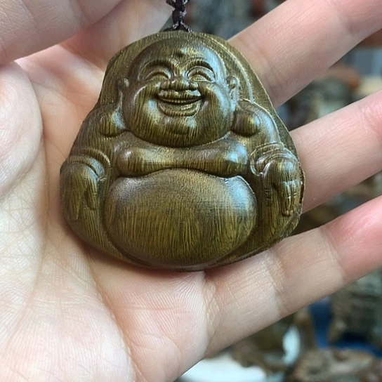 木质类绿檀木米勒佛牌好