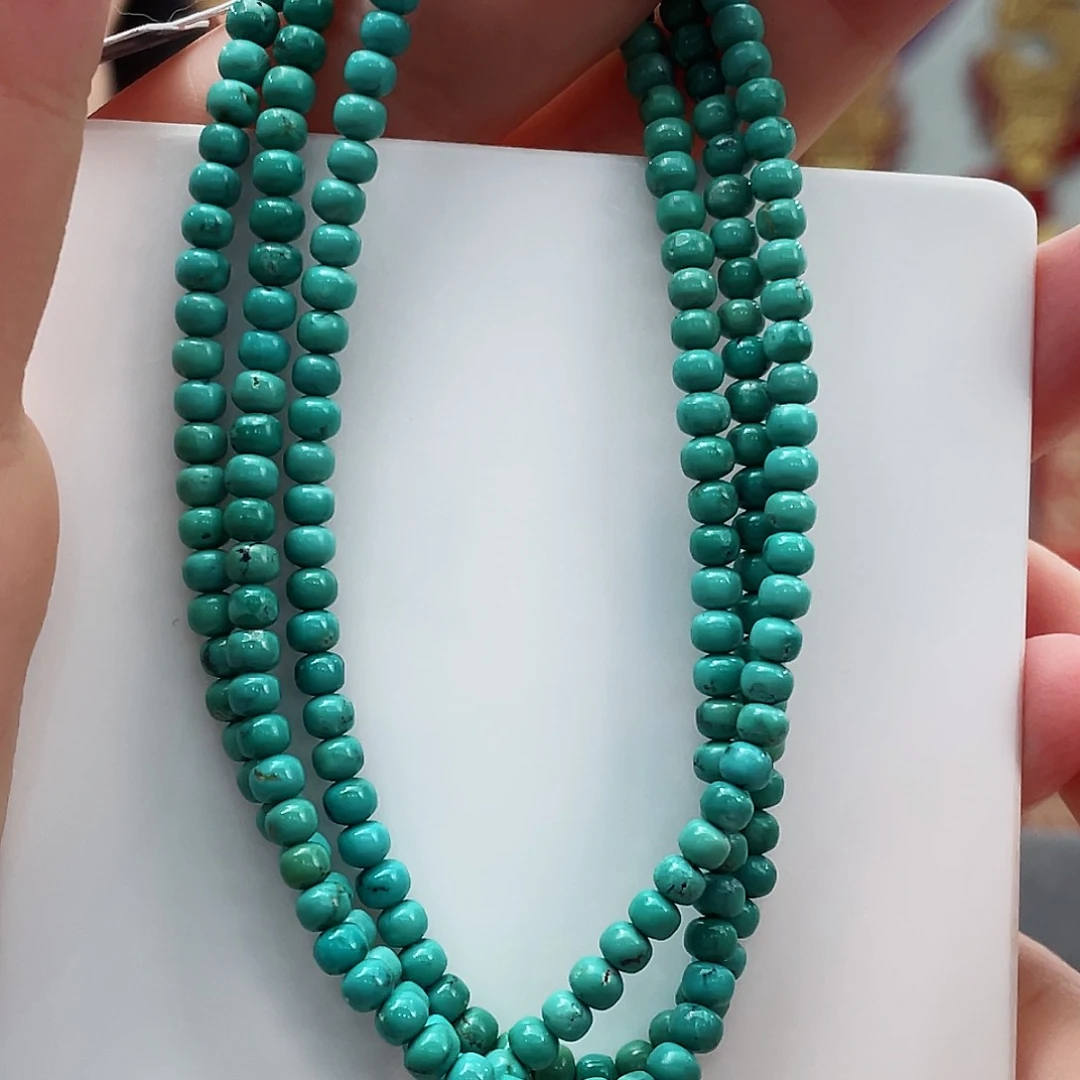 绿松石颈饰未镶嵌