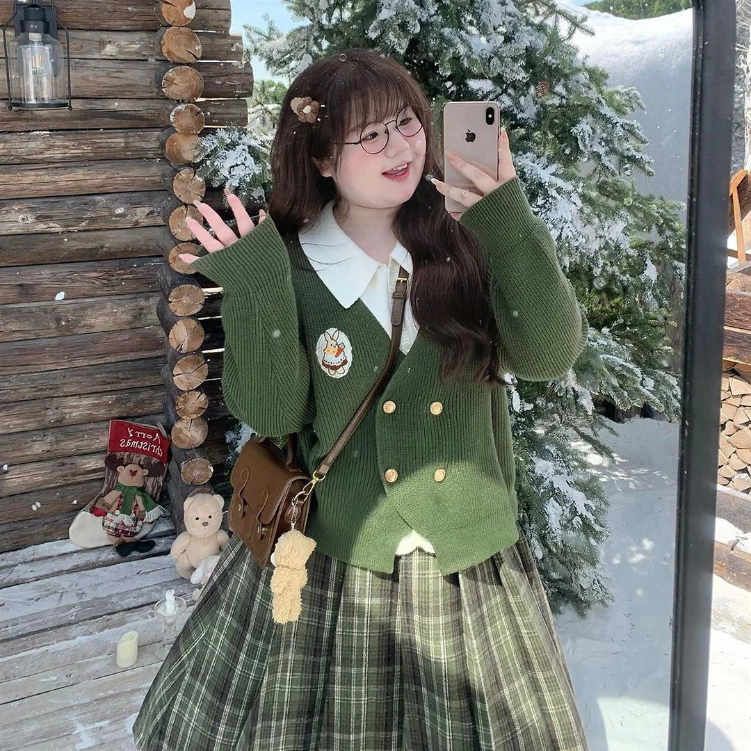 【1.4万人收藏】大码女装胖mm200斤穿搭显白刺绣双排扣假两件针织开