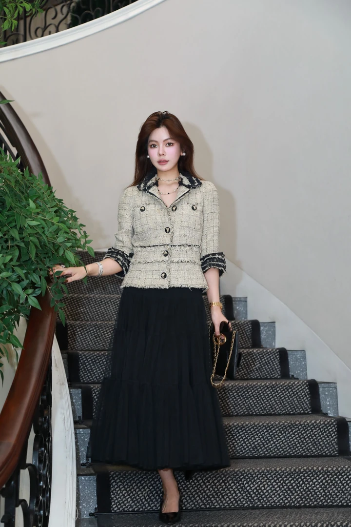 领子13层袖子11层意大利Colombo粗花呢纯手工内里真丝外套25B0527