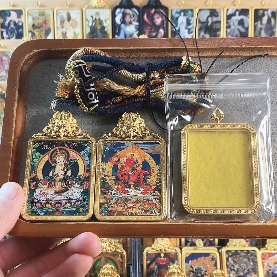 吊坠普贤菩萨红财神唐卡