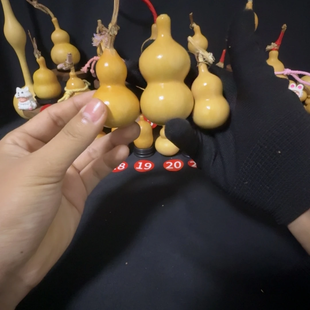 L***e嗯。不行的我明天早上过去看他