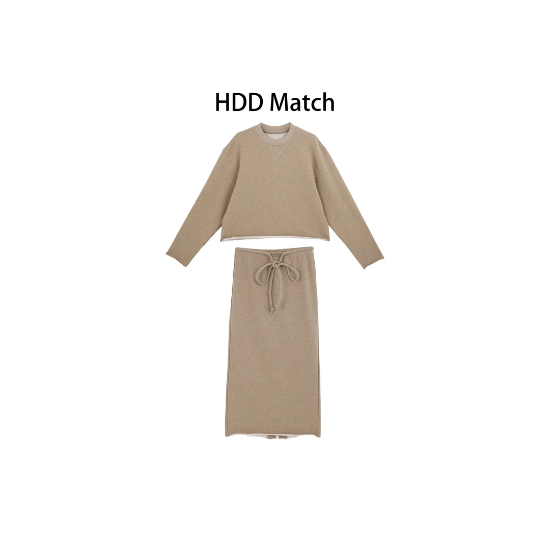 HDD- "休闲时刻" 棉 秋季女款设计卫衣+半身裙女装套装  Y8608