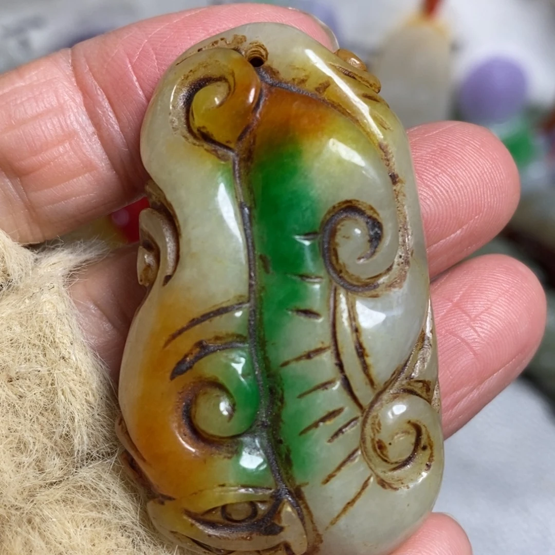 和田玉（糖玉）未镶嵌颈饰