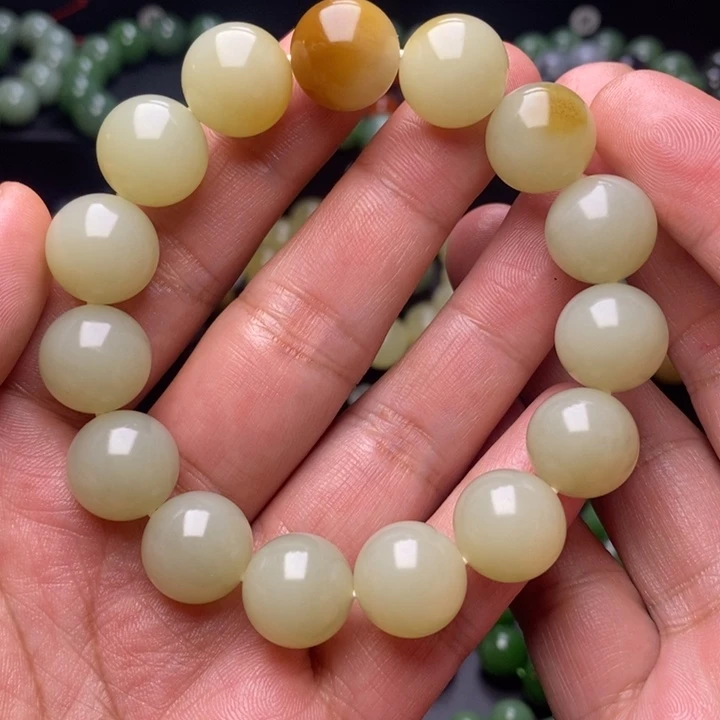 和田玉未镶嵌手串