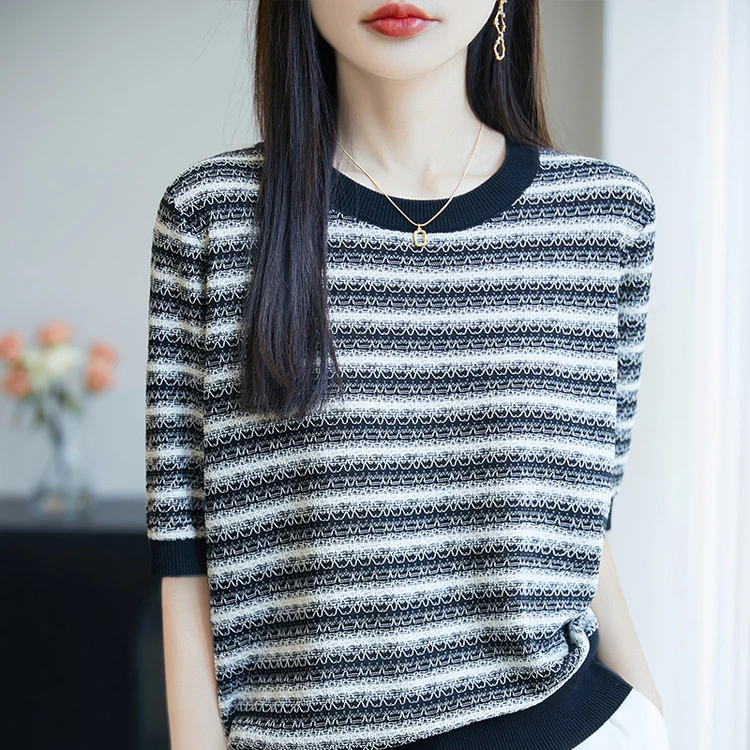 鄂尔多斯市天丝短袖薄款女士夏季凉感条纹短袖上衣女套头中袖T恤