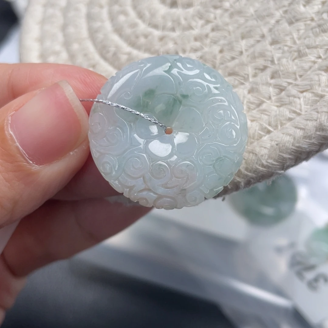 翡翠未镶嵌颈饰天然A货缅甸翡翠