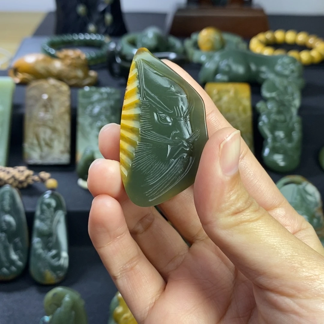 酒***伤岫岩河磨玉（透闪石质玉）未镶嵌挂件