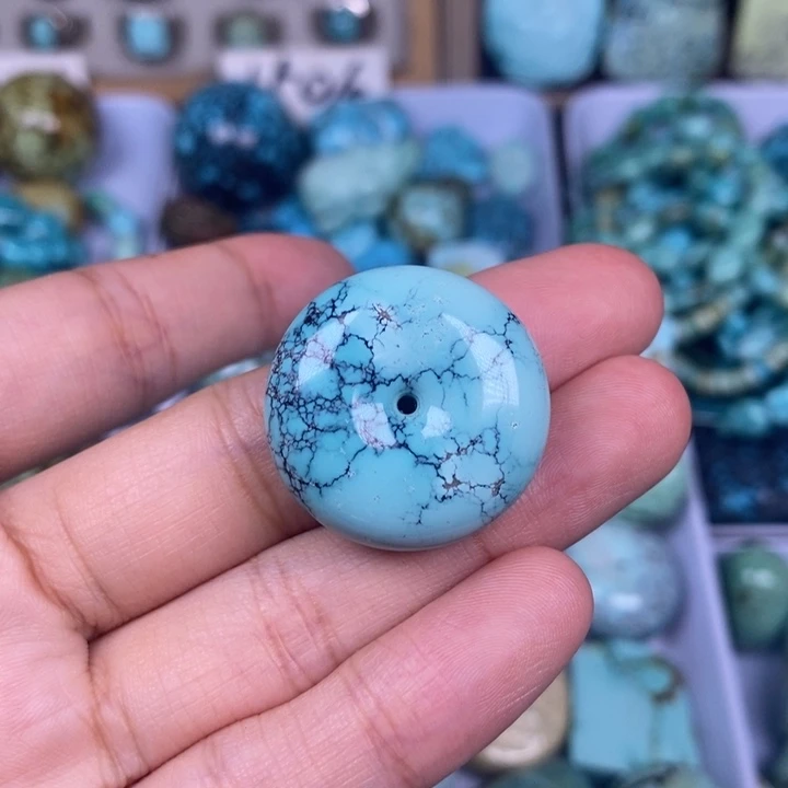 未镶嵌绿松石颈饰