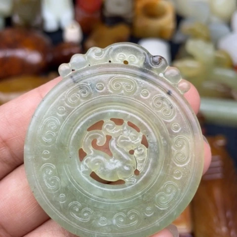 蛇纹石玉未镶嵌颈饰83