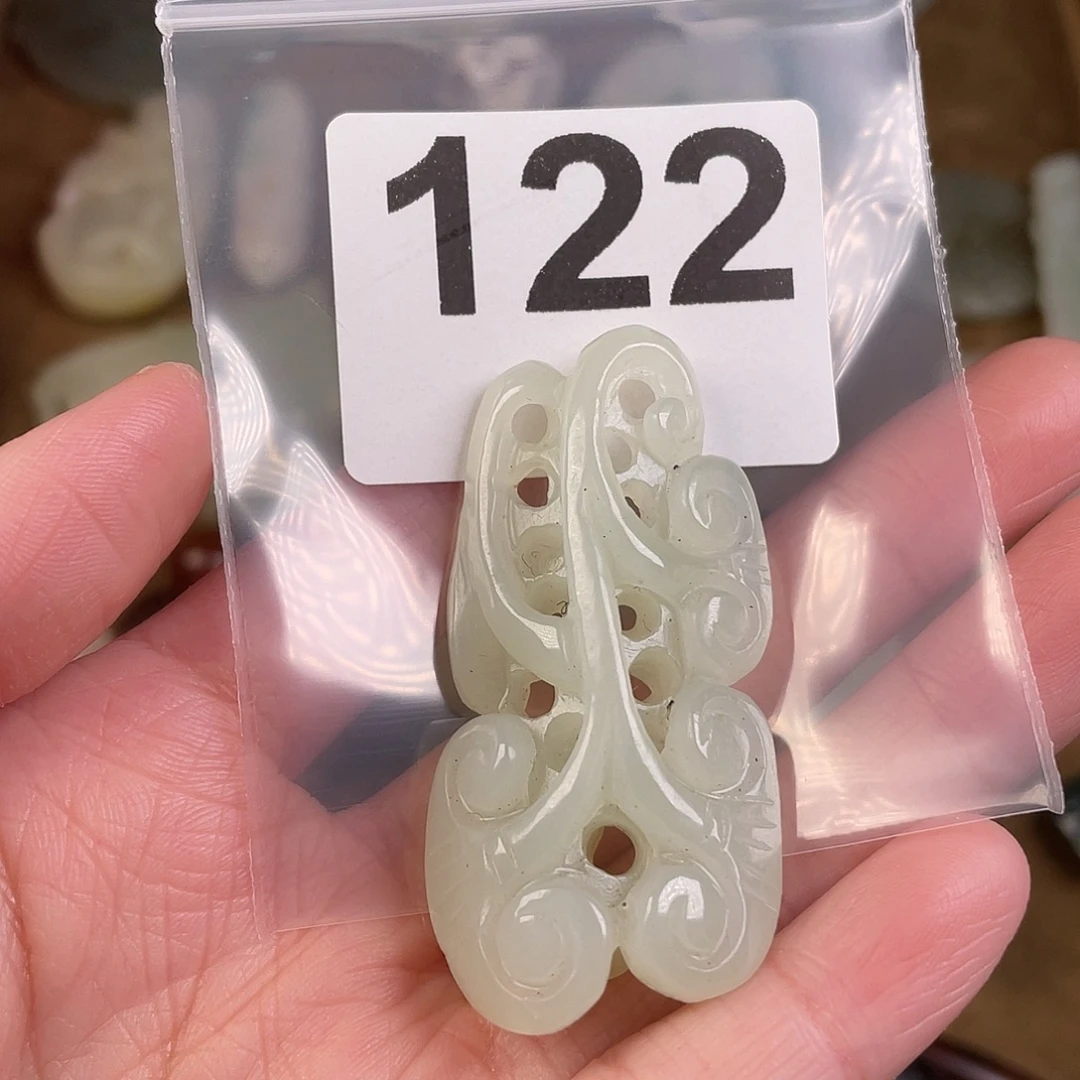 和田玉（糖玉）未镶嵌颈饰