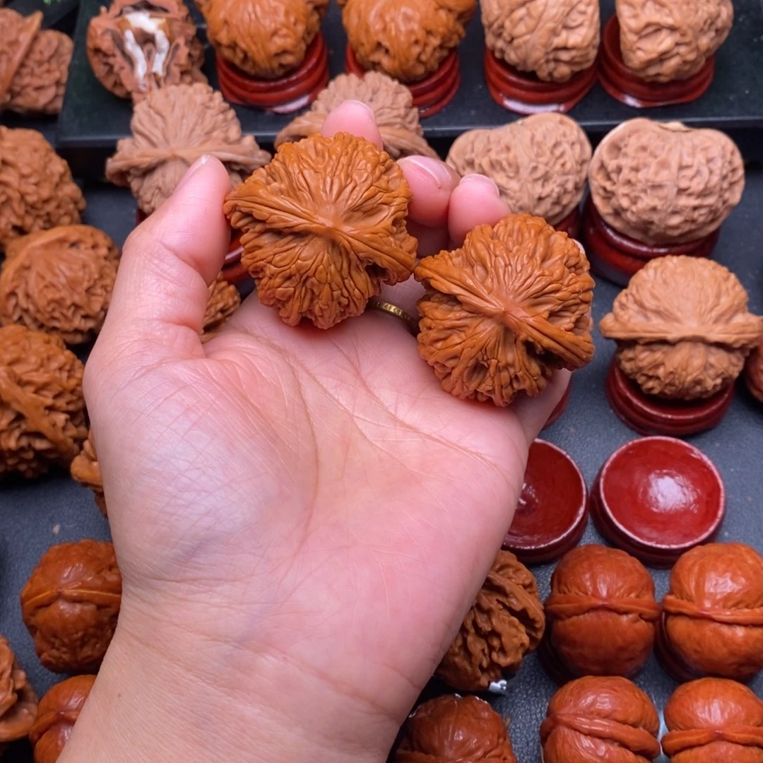 Z***·文玩核桃把件虎头