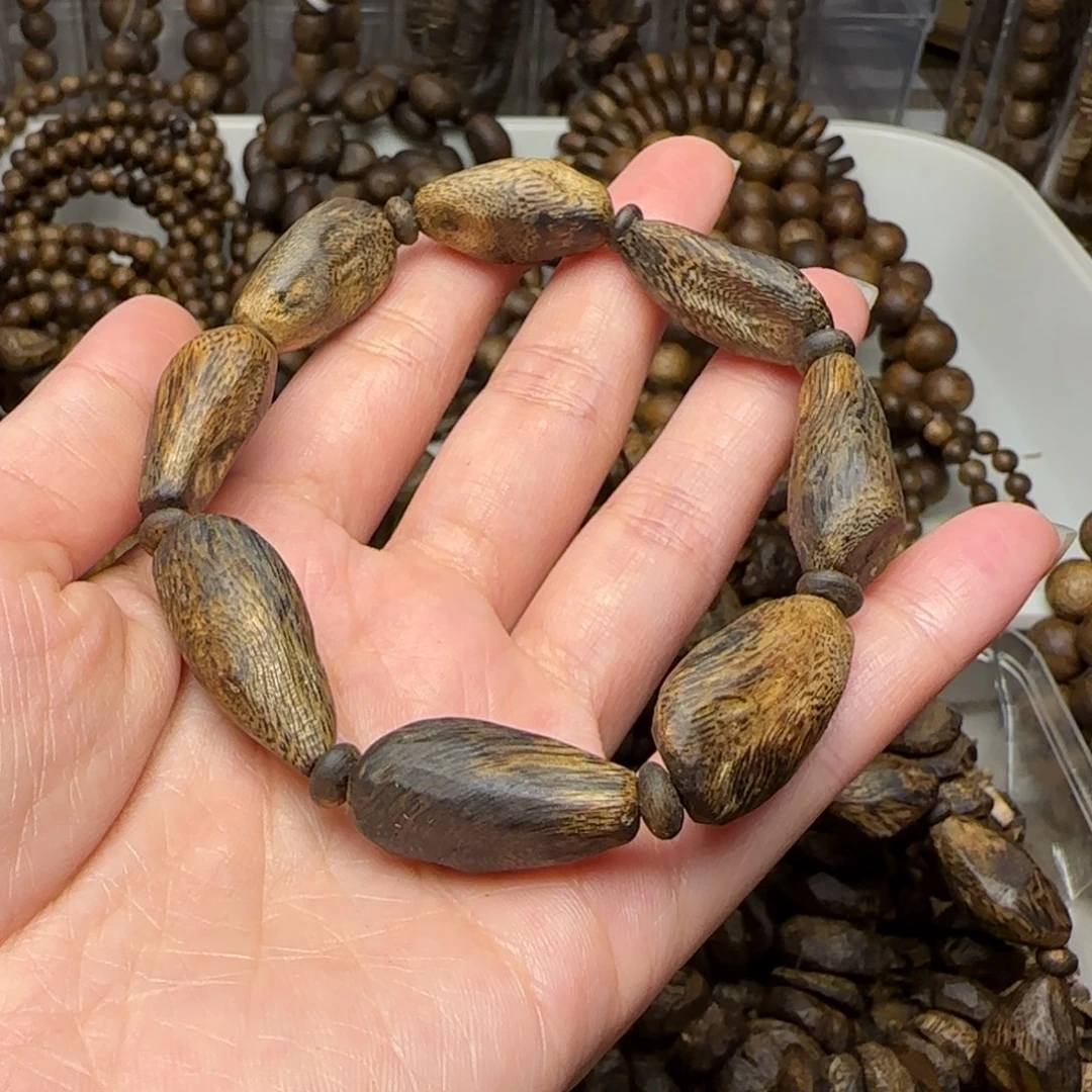 沉香手串用****6单圈树丁老料绿奇13.3克