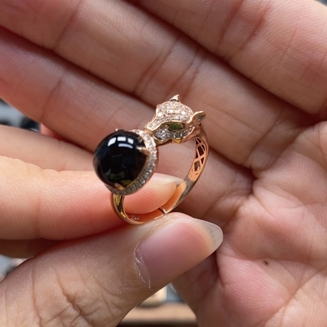 18K金镶嵌戒指翡翠墨翠