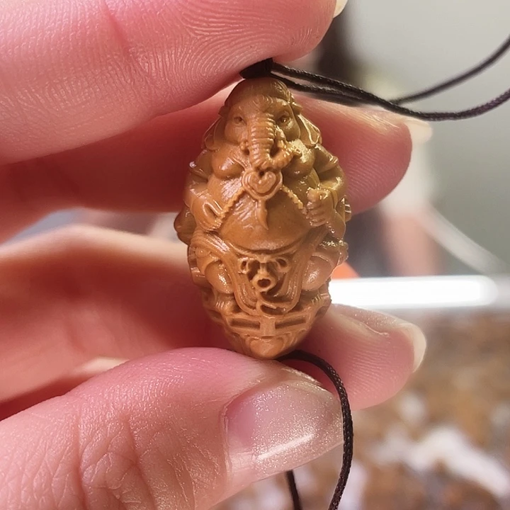 橄榄核吊坠橄榄核