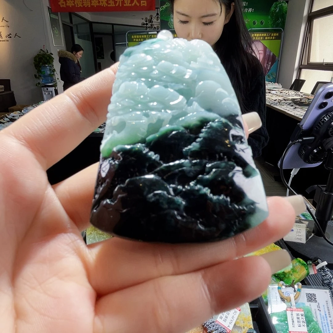 颈饰未镶嵌翡翠一