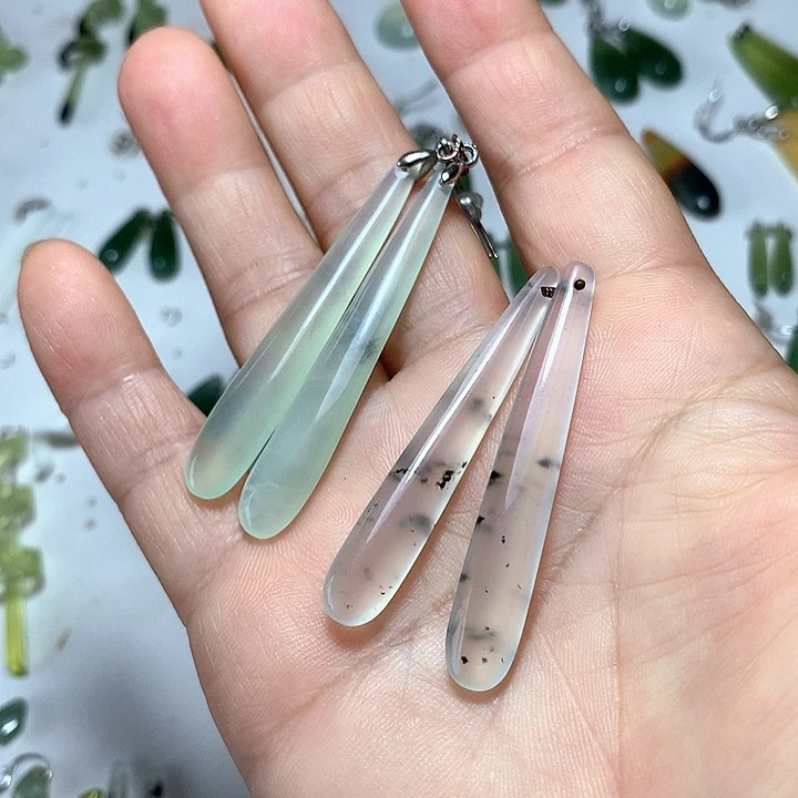 不***星蛇纹石玉未镶嵌耳环
