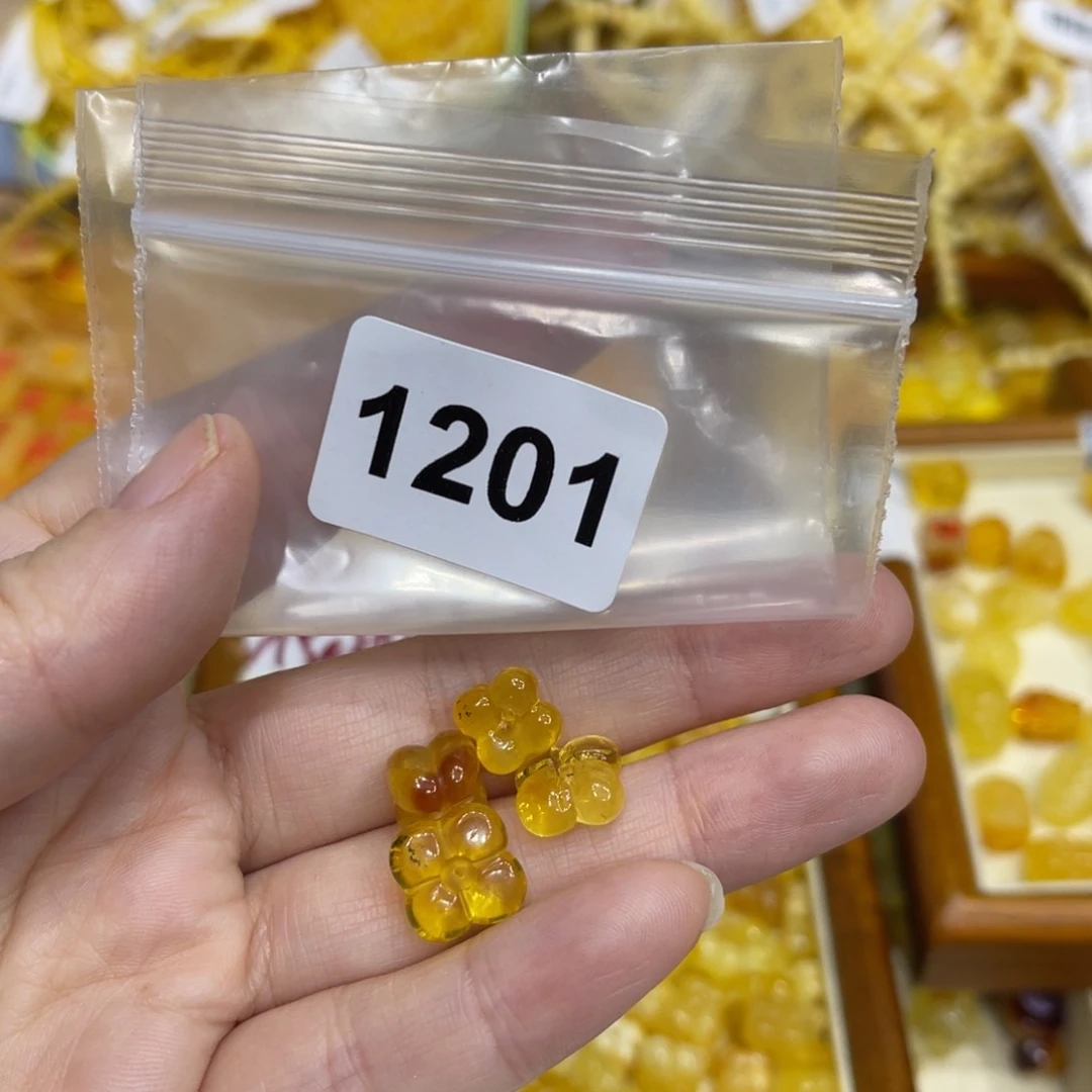 琥珀珠宝奇石未镶嵌