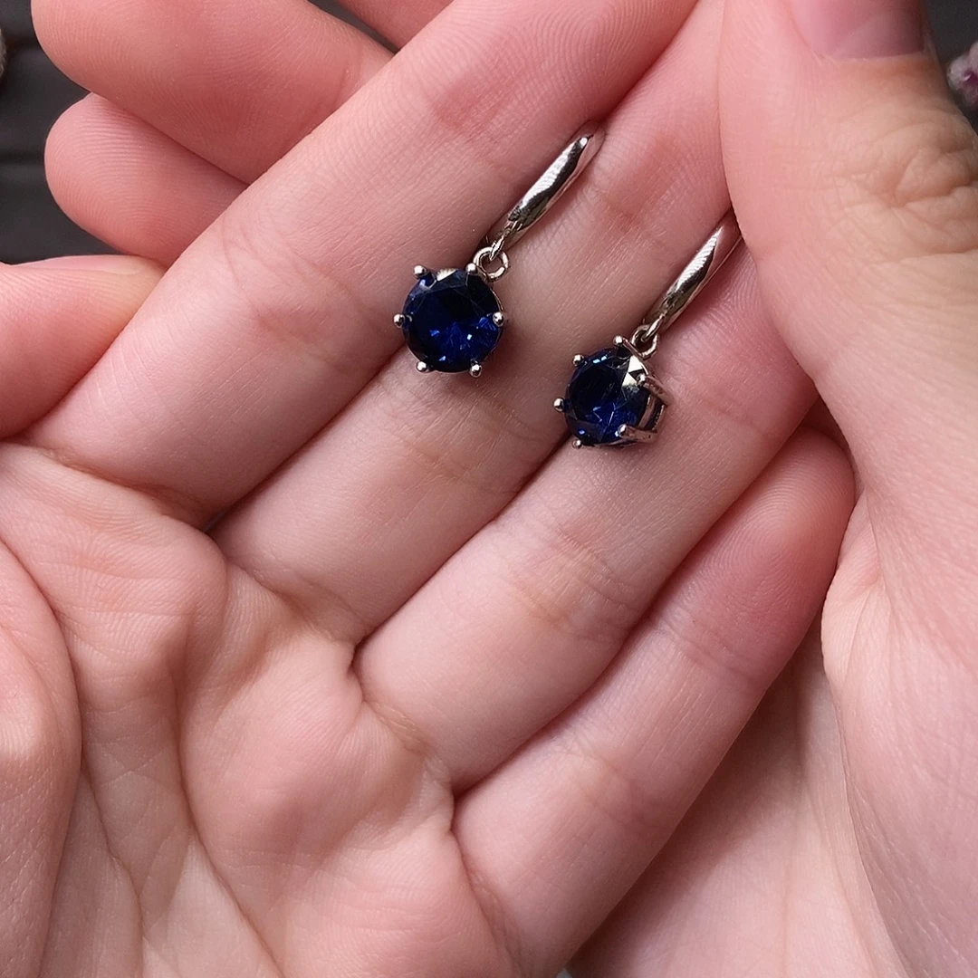 银S925镶嵌蓝宝石耳饰