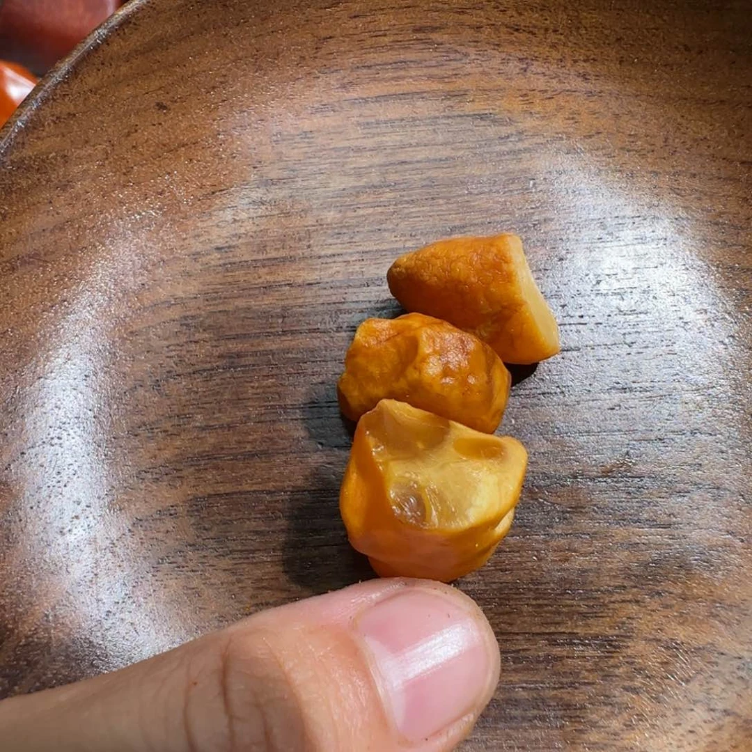 裸石琥珀未镶嵌定**心专属定制