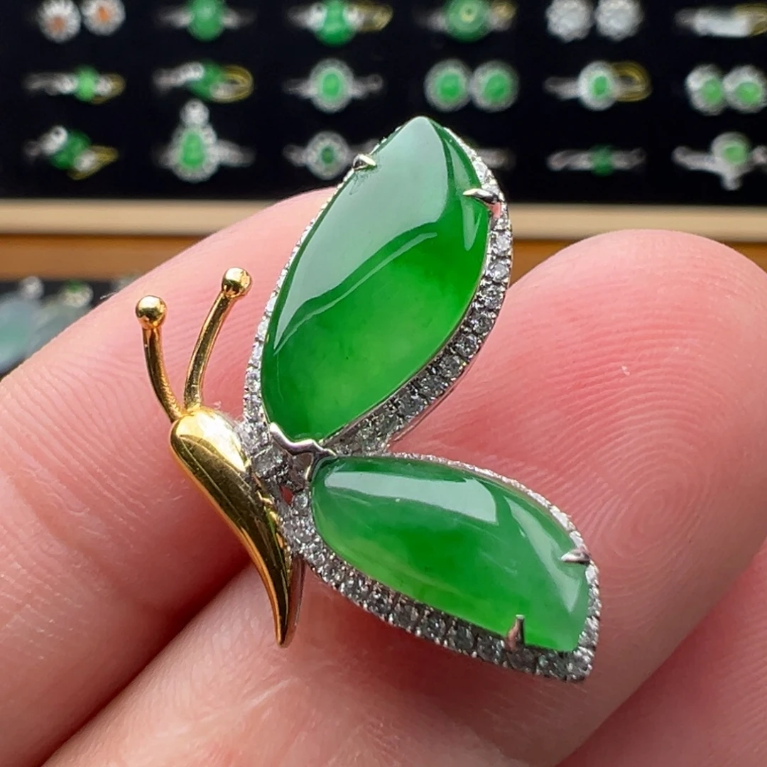 翡翠18K金镶嵌颈饰