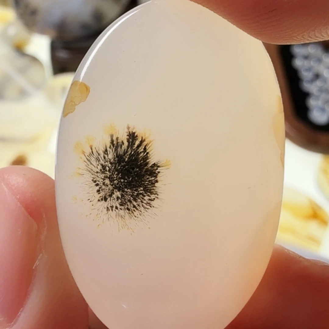 玛瑙/玉髓未镶嵌珠宝半成品