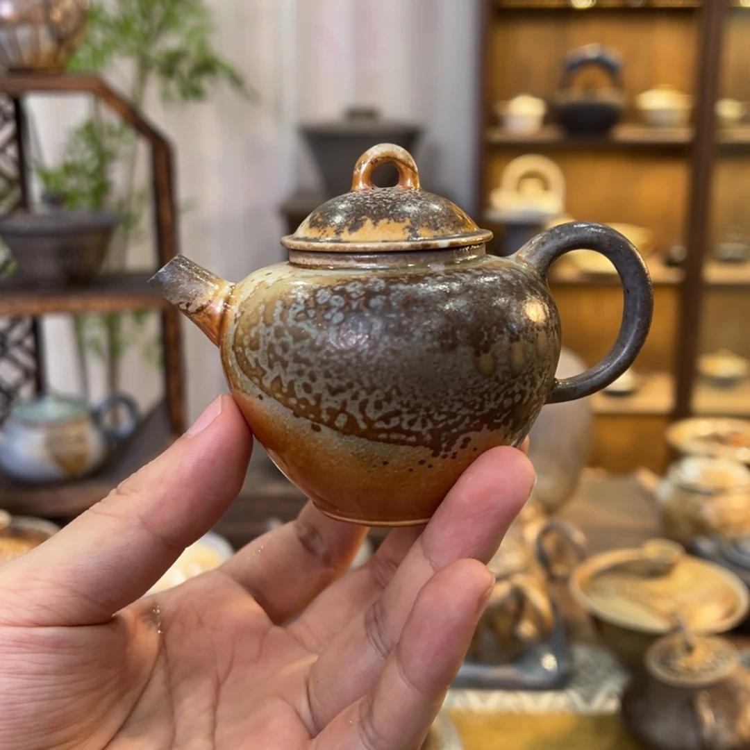 不染柴烧精品小壶