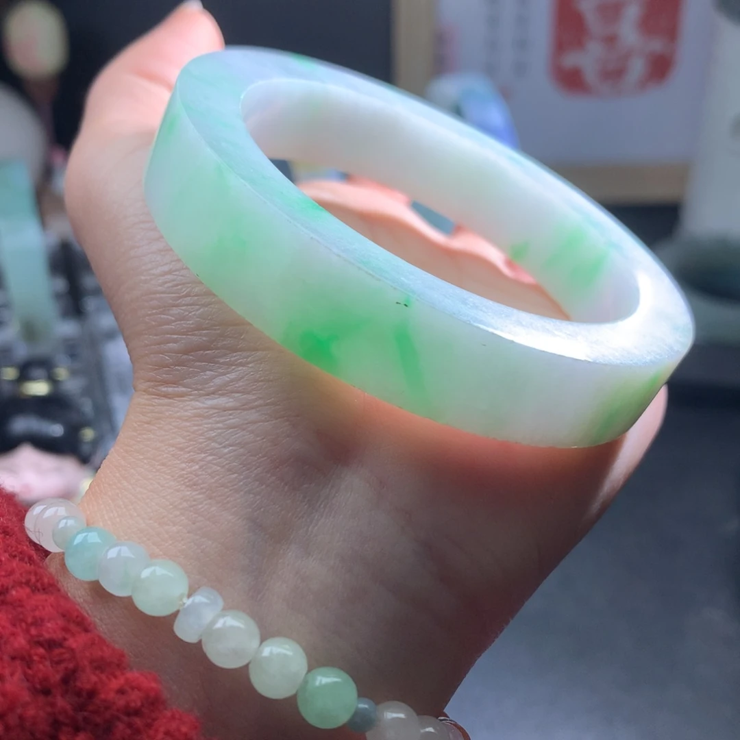 定制翡翠手镯未镶嵌