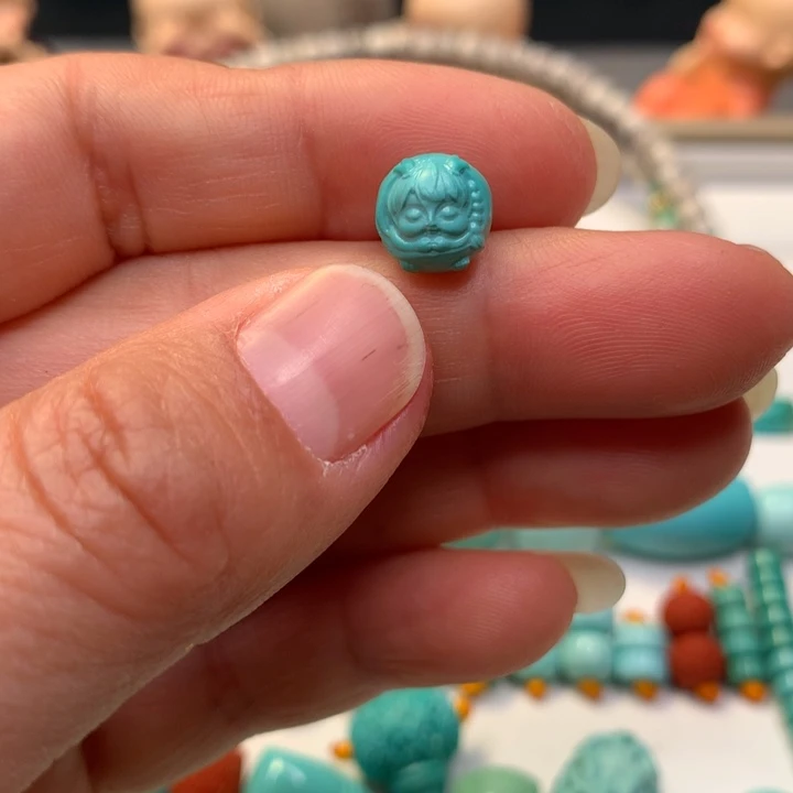 绿松石未镶嵌颈饰