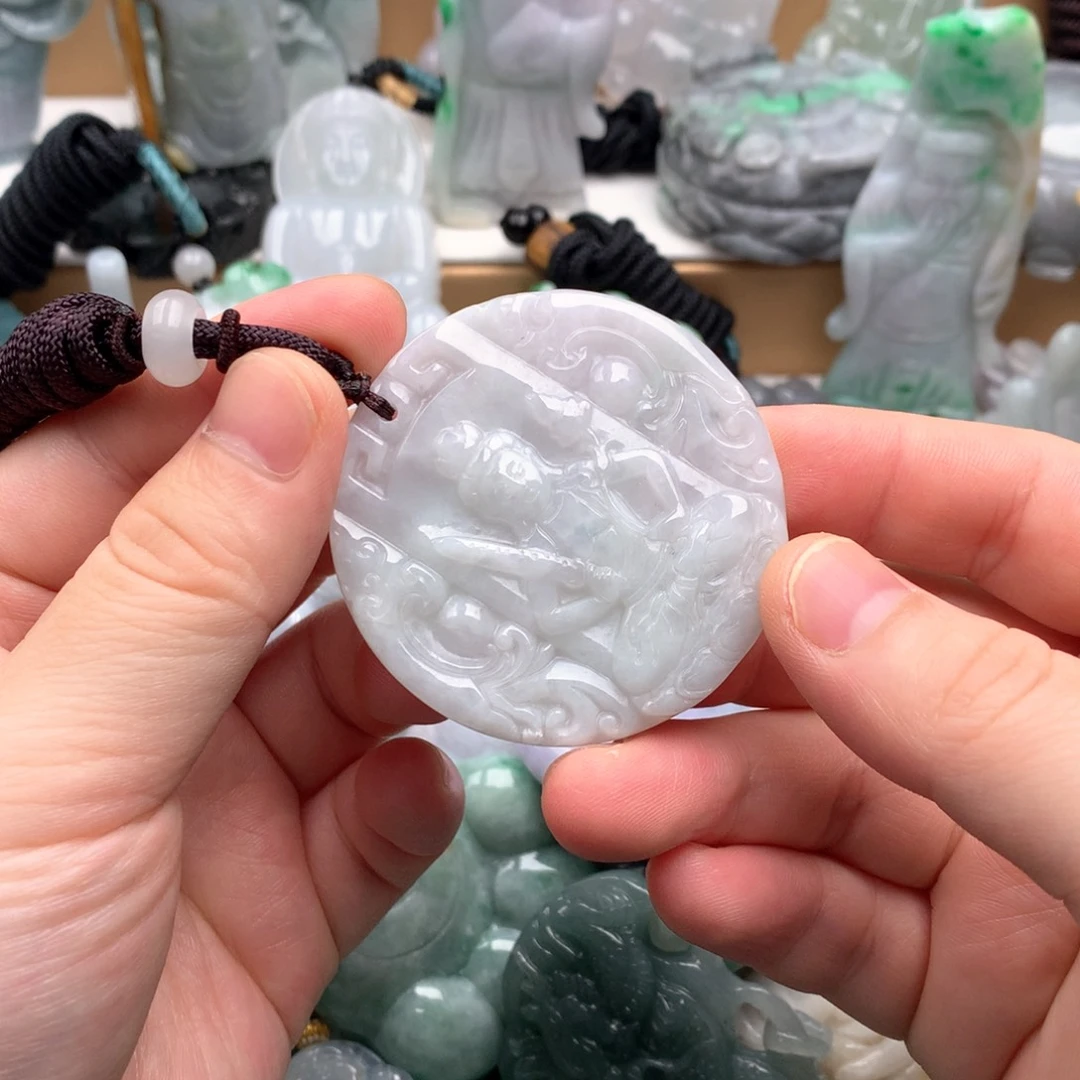 吊坠(不含链)未镶嵌翡翠