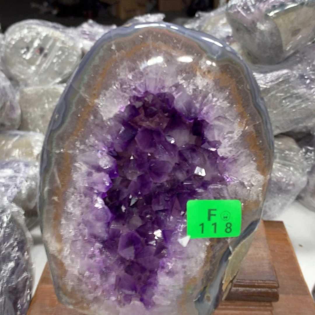 紫晶大型摆件（非配饰）未镶嵌?**?