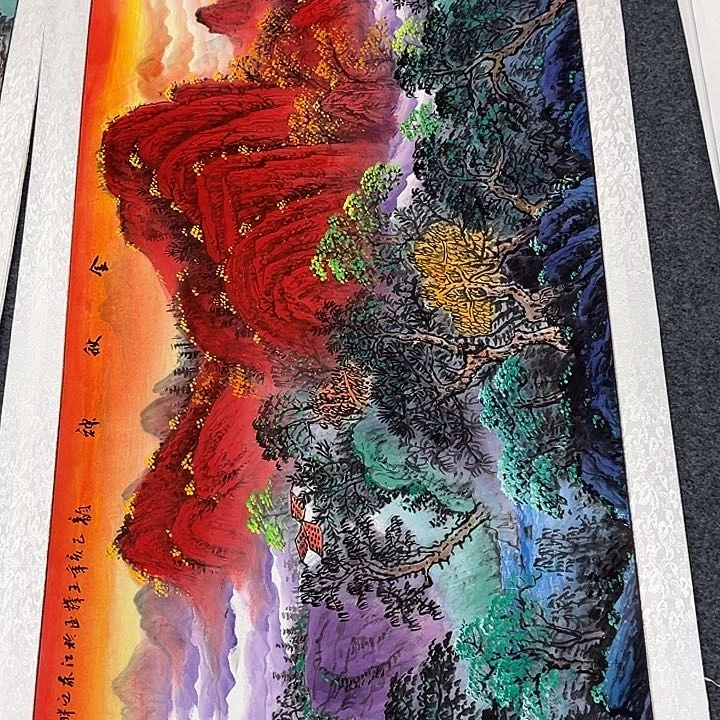 竖款山水作品，惊喜连连