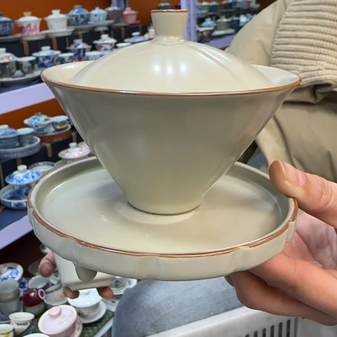 高温下的高温天气使人心情