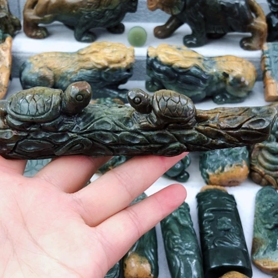 岫岩河磨玉（透闪石质玉）未镶嵌把件