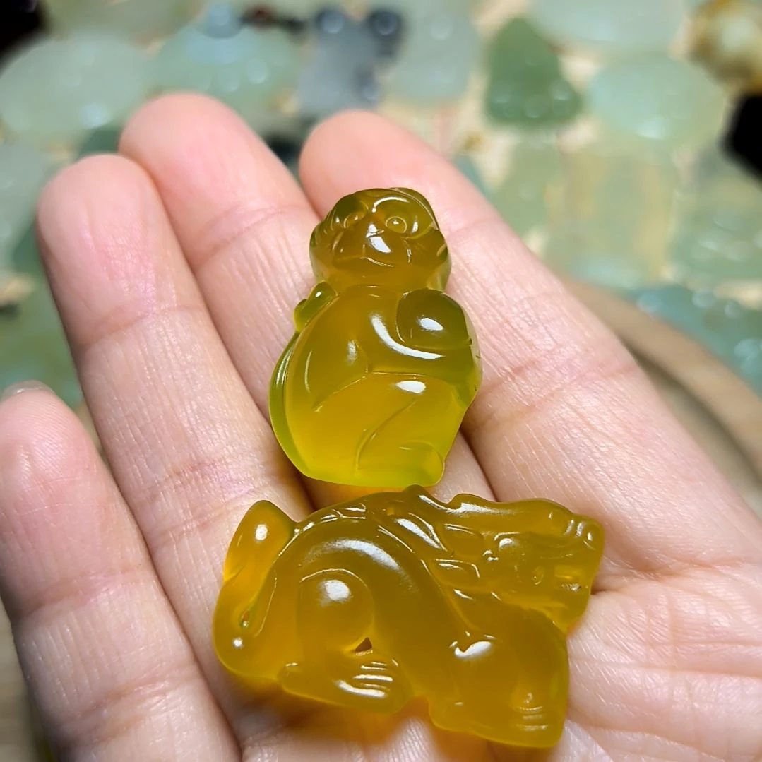 岫玉未镶嵌吊坠(不含链)c*f